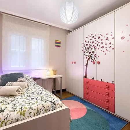 Bilbao, A Un Paso. Apartment