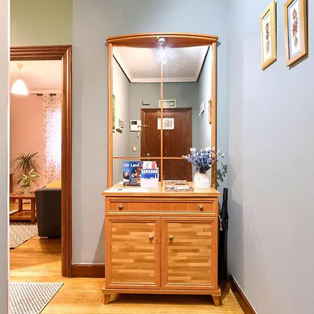 Bilbao, A Un Paso. Apartment *
